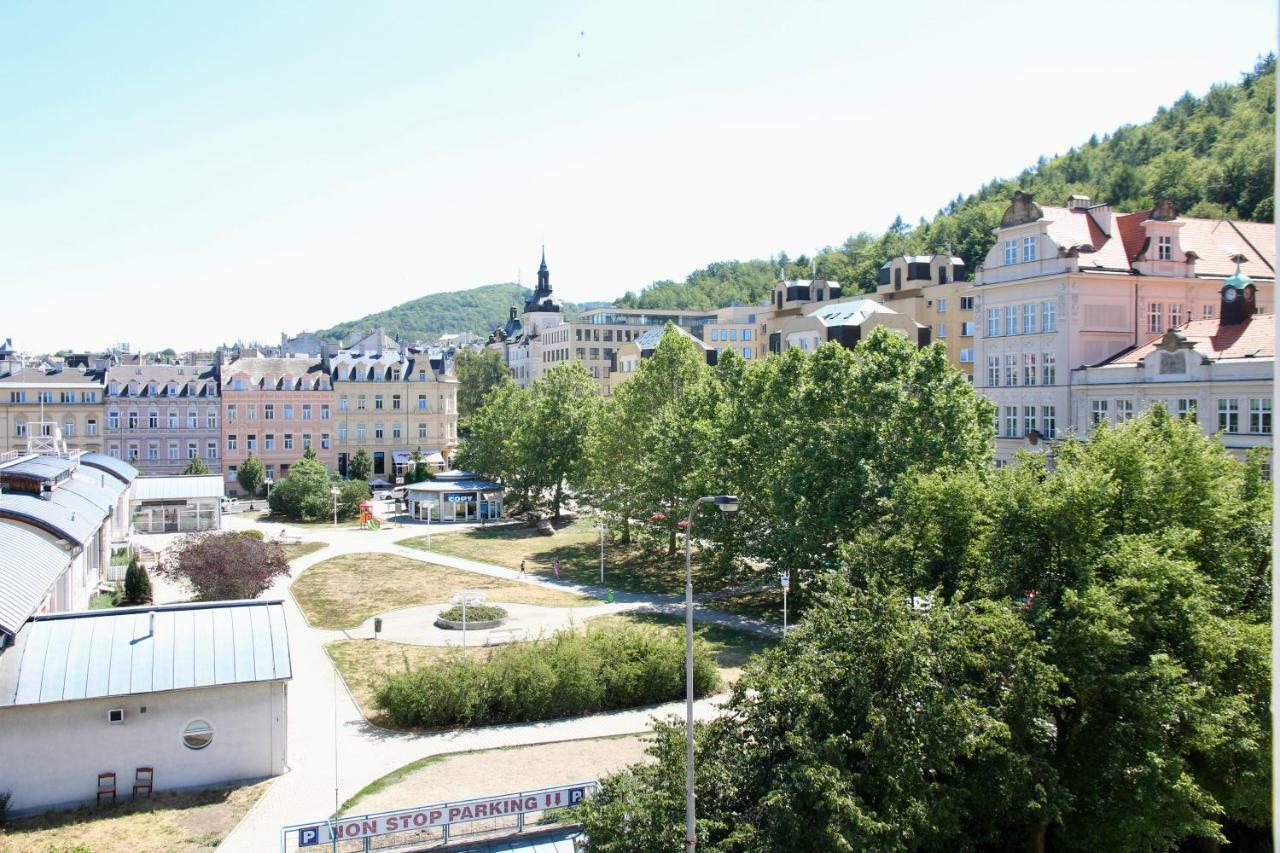 Appartement V Centru Mesta à Karlovy Vary Extérieur photo